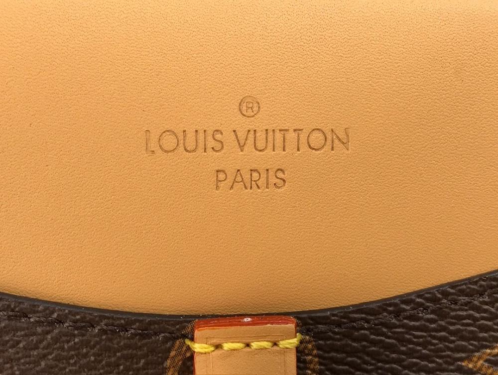 Elegant Shoulder Bag