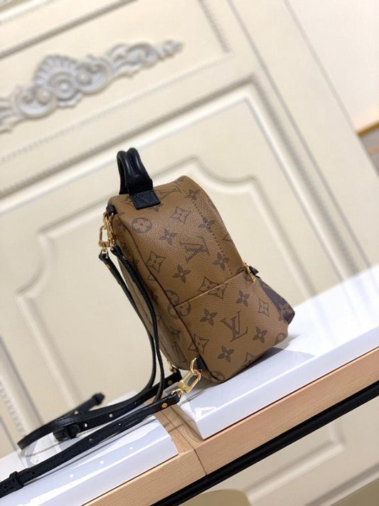 Italian-Inspired Stylish Calfskin Shoulder Bag