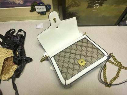 GG Marmont Leather Crossbody Bag