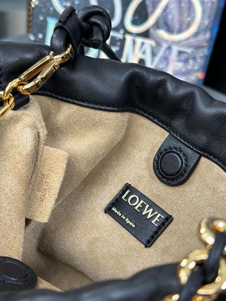 Classic Elegant Leather Shoulder Bag – Special Edition