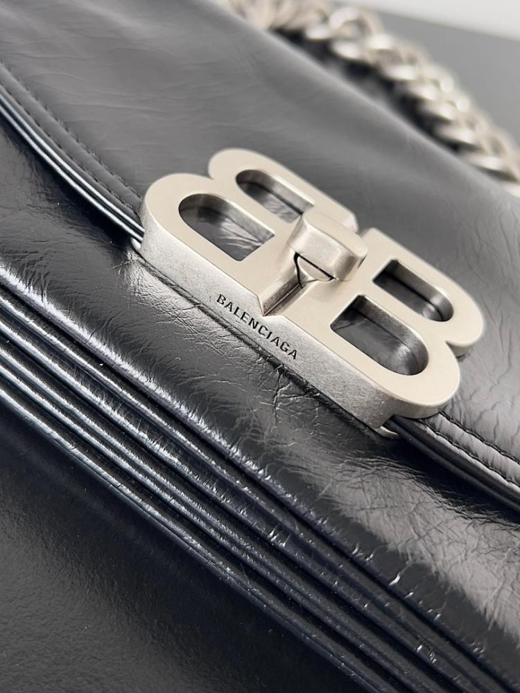 Modern Black Leather Shoulder Bag