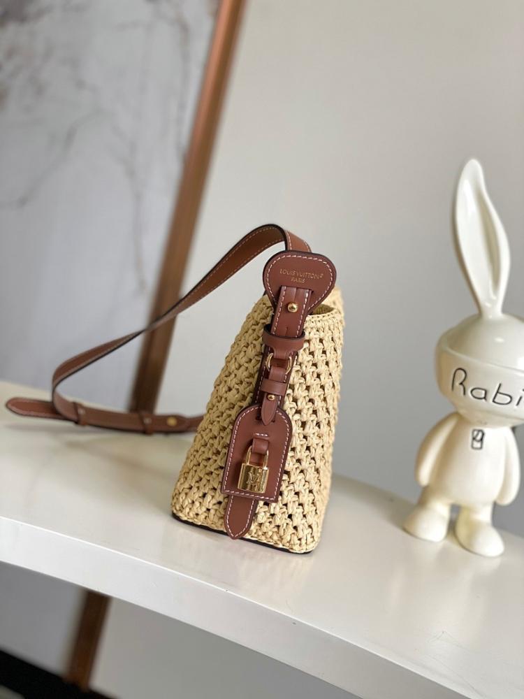 Elegant Refined Raffia Top Handle Bag