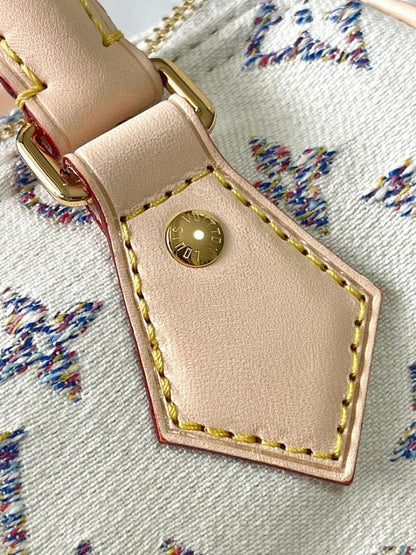 Elegant Refined Woven Jacquard Shoulder Bag