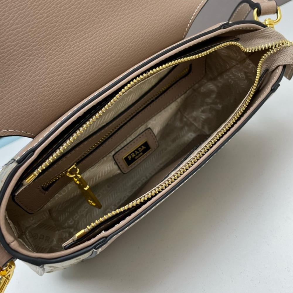Elegant Stylish Leather Bag