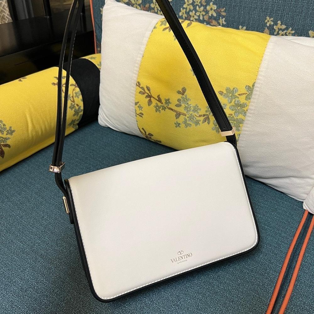 VLogo Signature Calfskin Shoulder Bag