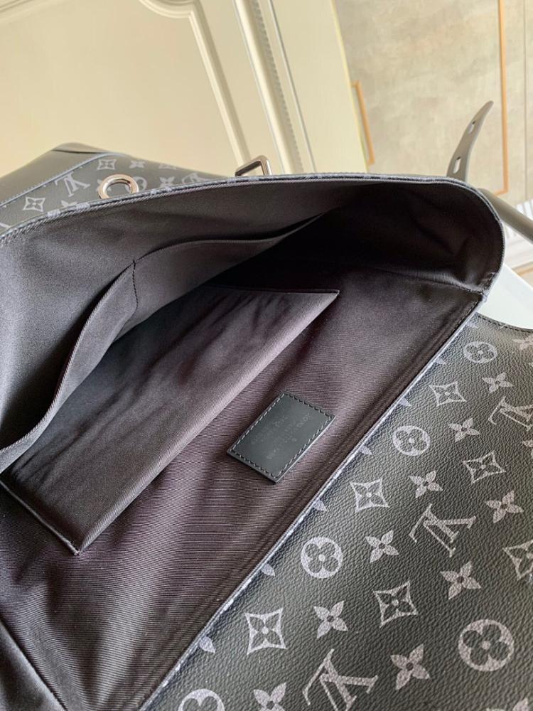 Stylish Leather Shoulder Bag – Limited Edition