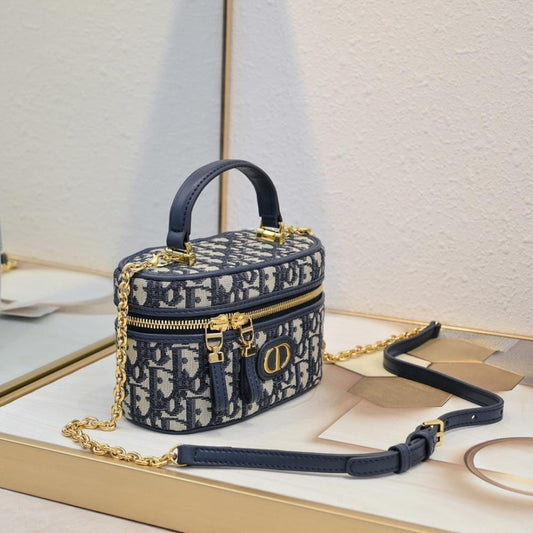 Stylish Leather Crossbody Bag – Special Edition