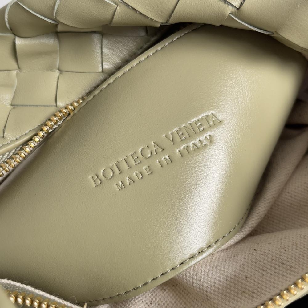 Classic Leather Top Handle Bag