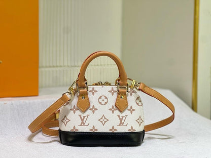 Diane Leather Shoulder Bag