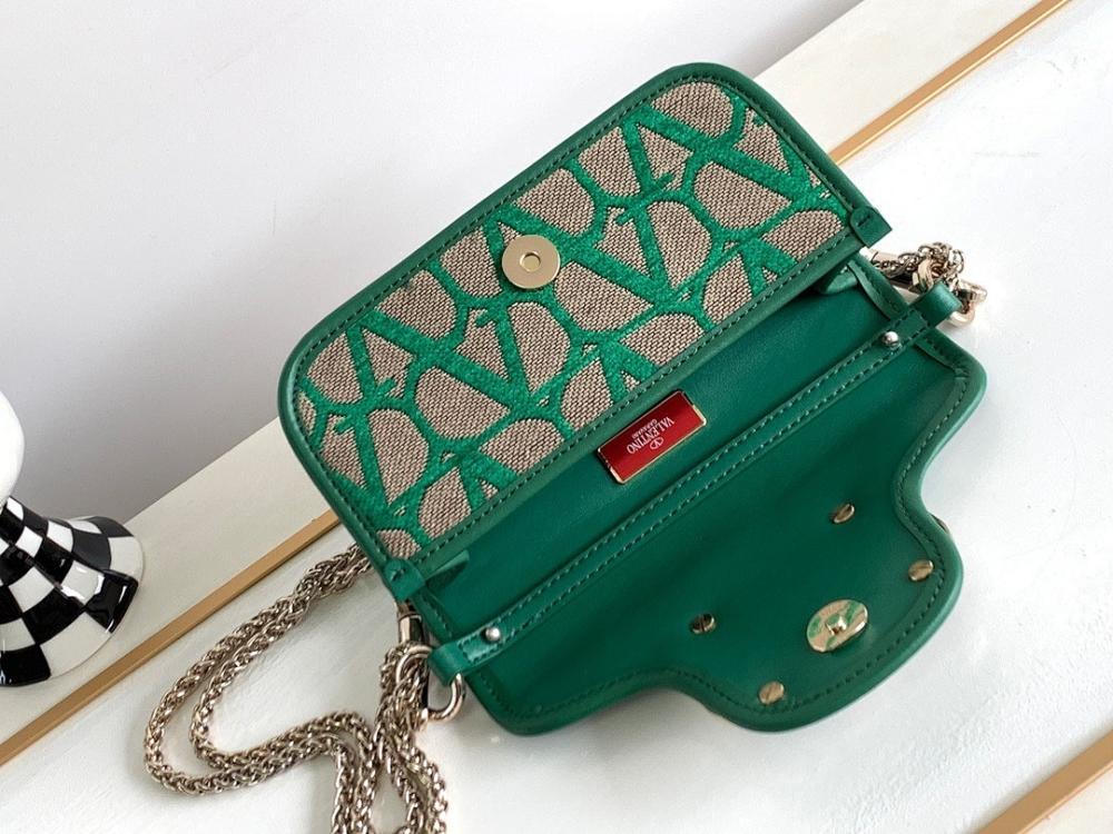 Modern Premium Embroidered Shoulder Bag