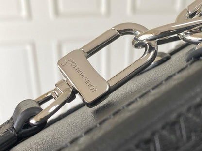 Italian-Inspired Elegant Leather Shoulder Bag
