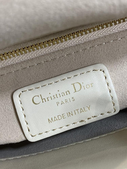 Classic Elegant Top Handle Bag