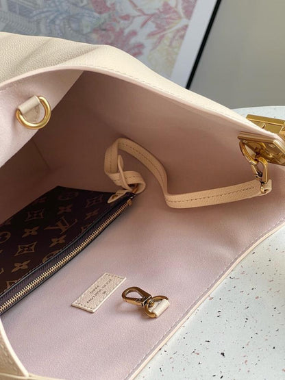 Luxury Leather Shoulder Bag – Special Edition