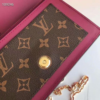 Modern Italian-Inspired Leather Crossbody Bag