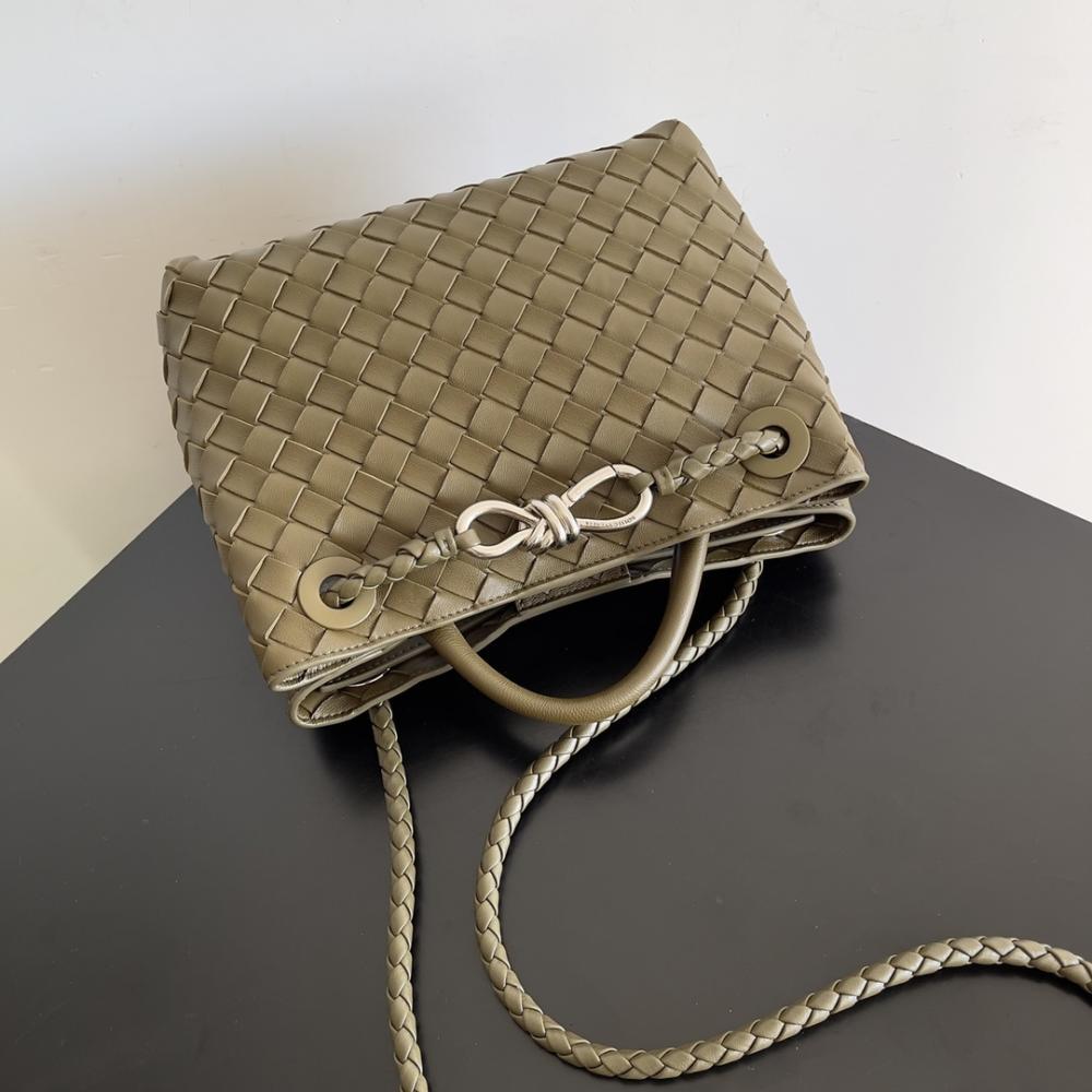 Elegant Leather Top Handle Bag