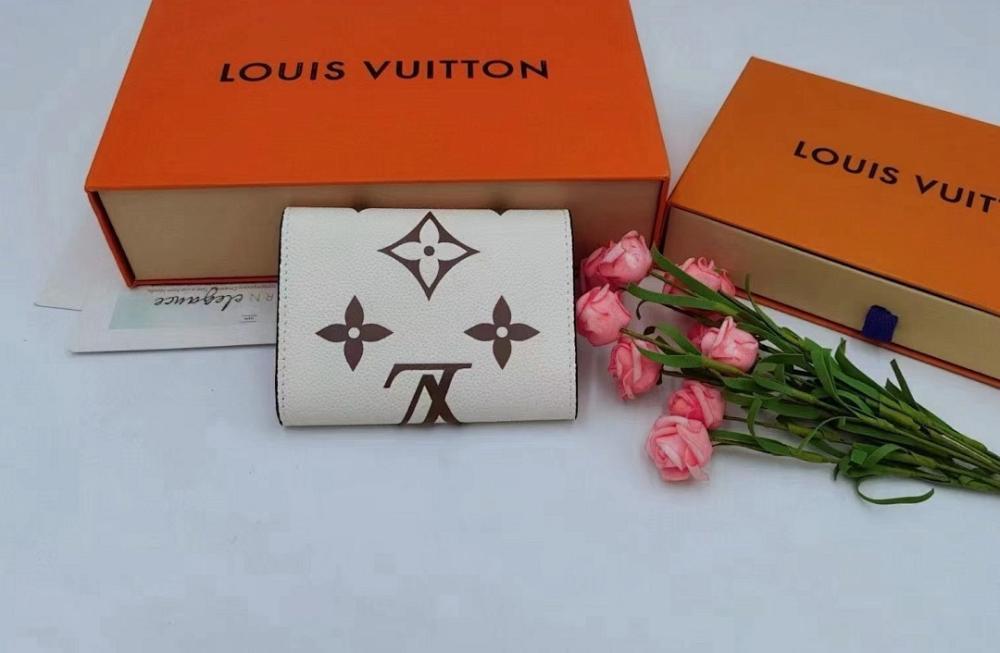Modern Refined Leather Wallet