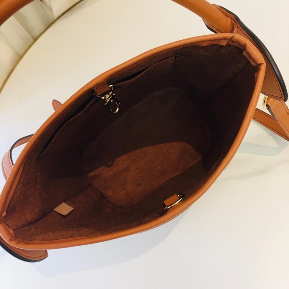 Modern Italian-Inspired Woven Raffia Tote Bag