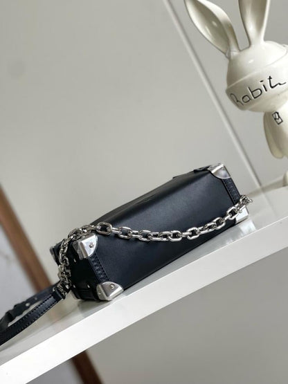 Luxury Silver Lambskin Crossbody Bag – Limited Edition