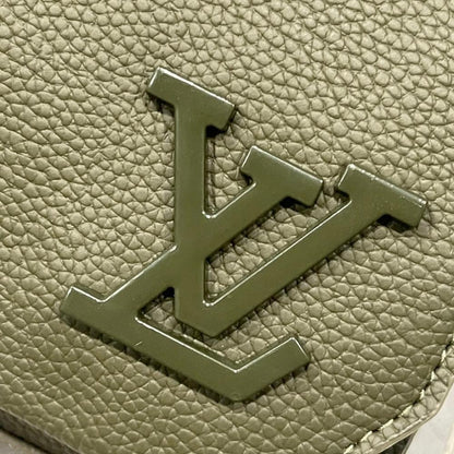 Stylish Leather Shoulder Bag – Limited Edition