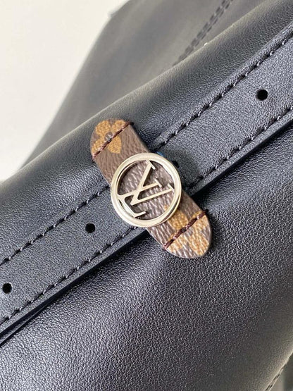 Elegant Refined Lambskin Top Handle Bag