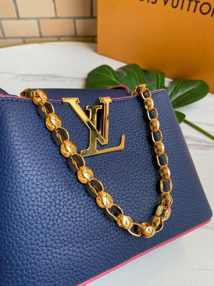 Capucines Leather Top Handle Bag