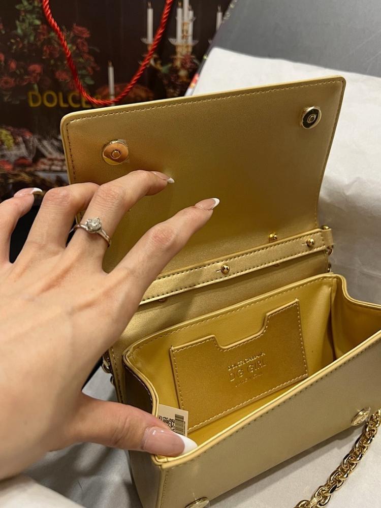 Elegant Refined Leather Top Handle Bag