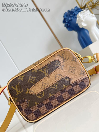 Elegant Crossbody Bag