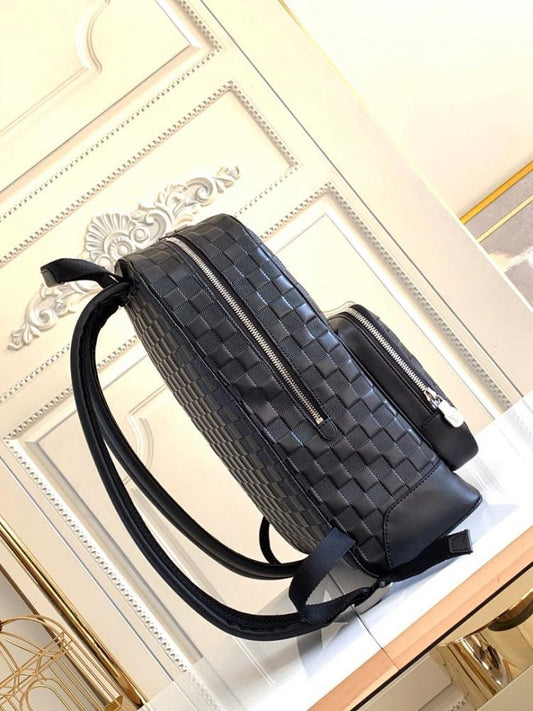 Stylish Refined Silver Leather Shoulder Bag