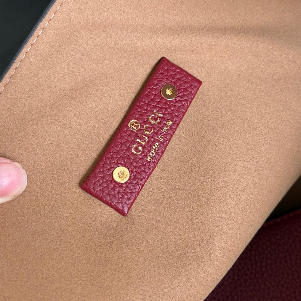Classic Italian-Inspired Crossbody Bag