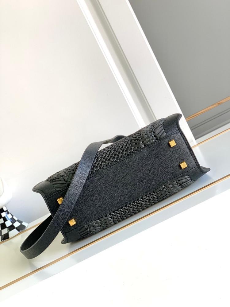 Italian-Inspired Luxury Brown Woven Leather Shoulder Bag