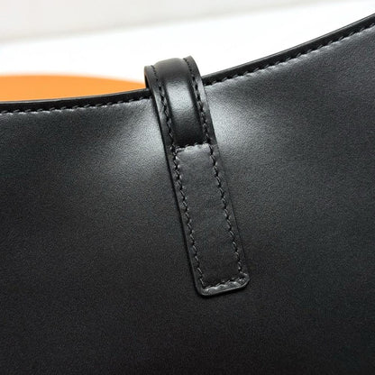 Arco Leather Shoulder Bag