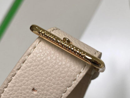 Elegant Leather Shoulder Bag – Limited Edition