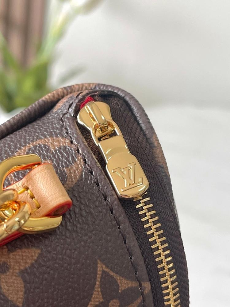 Elegant Stylish Monogram Leather Bag – Special Edition