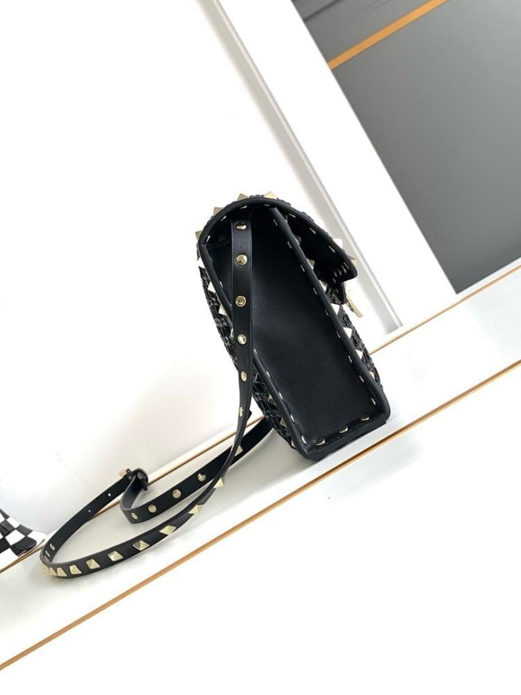 Modern Italian-Inspired Woven Raffia Crossbody Bag
