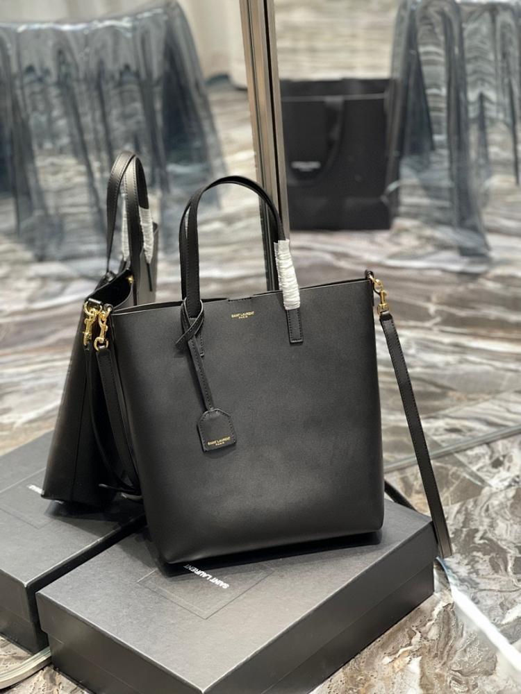 Elegant Shoulder Bag – Limited Edition