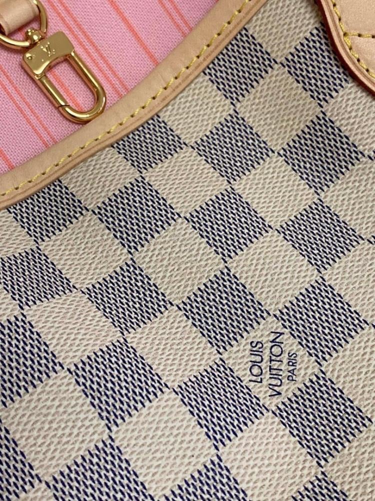 Elegant Top Handle Bag – Special Edition