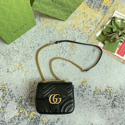 Modern Italian-Inspired Shoulder Bag