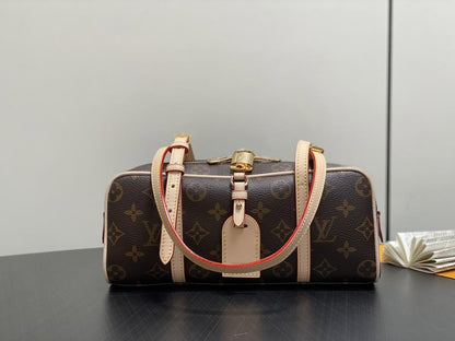Alma Shoulder Bag