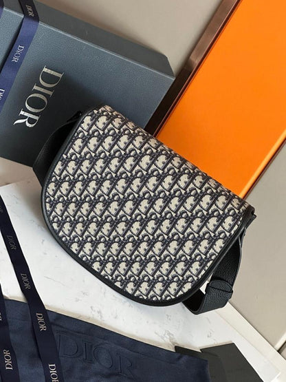 Italian-Inspired Stylish Black Printed Leather Shoulder Bag