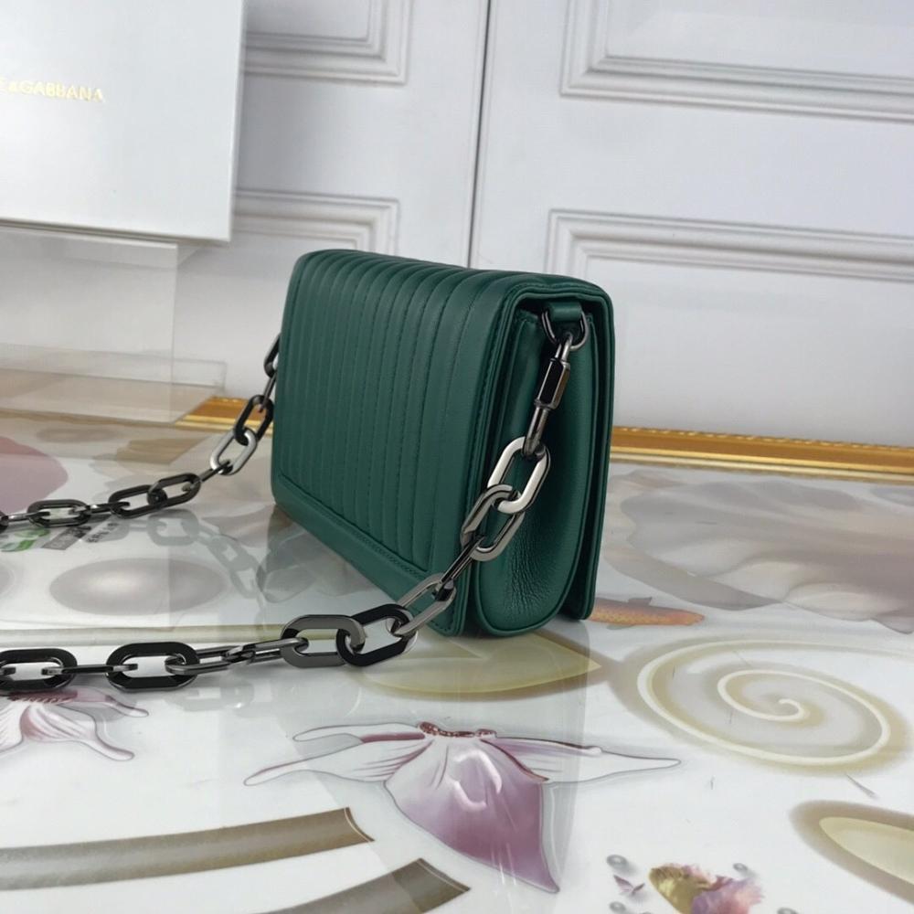 Modern Stylish Quilted Leather Bag