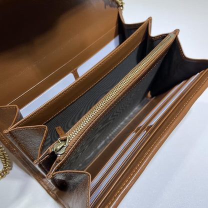 Classic Shoulder Bag
