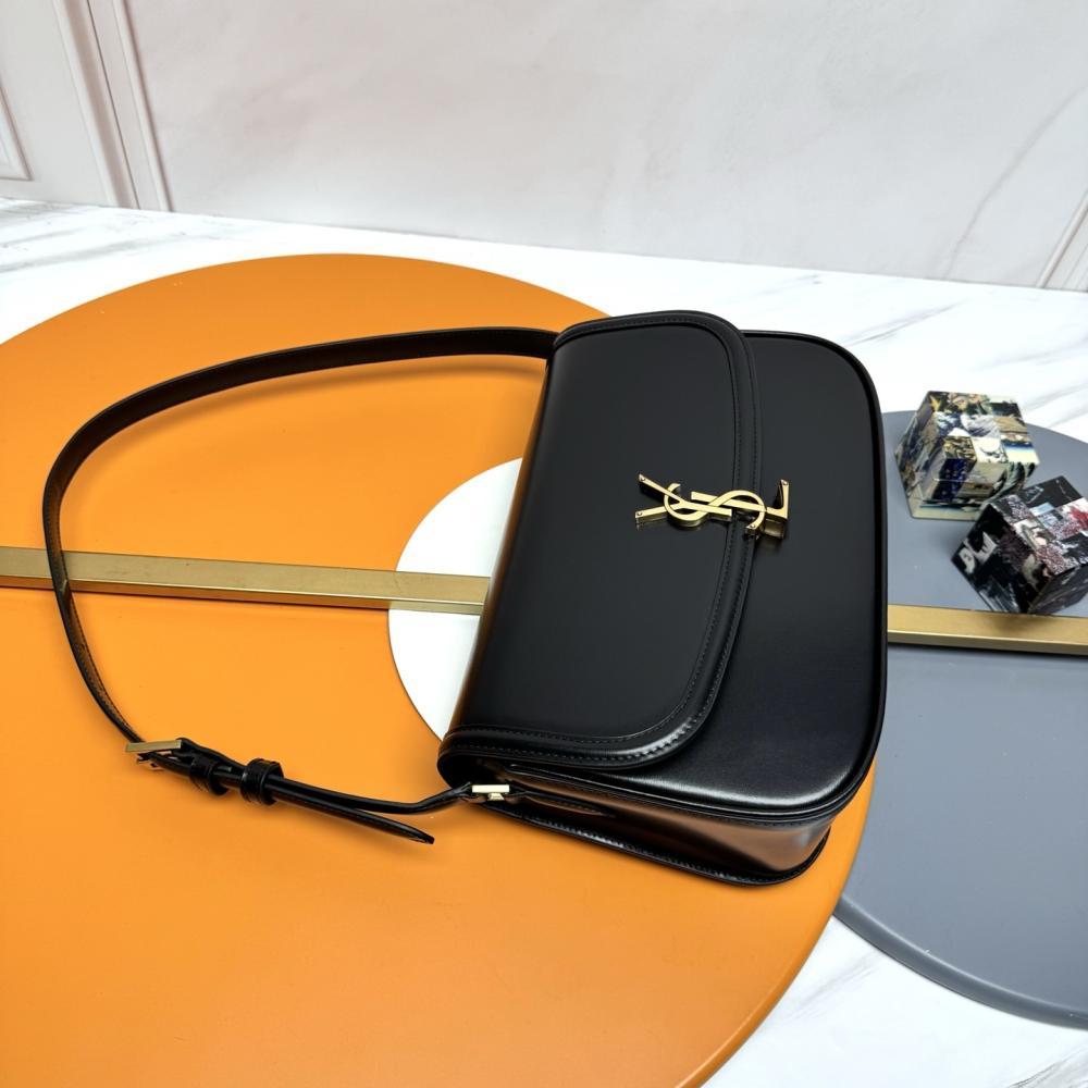 Elegant Leather Top Handle Bag