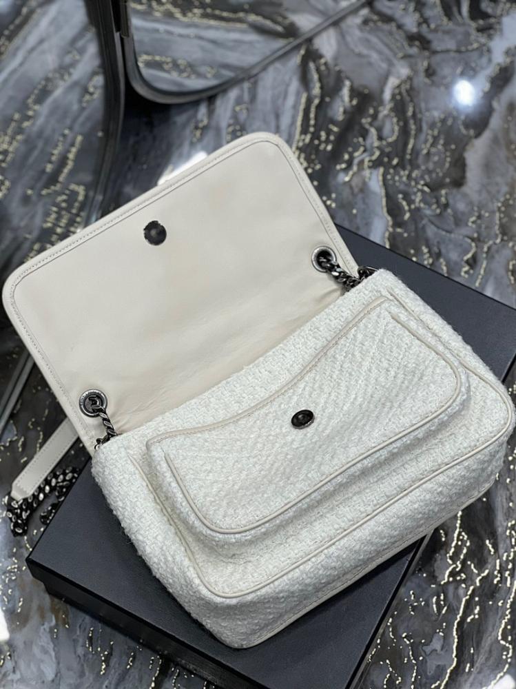Elegant Leather Top Handle Bag – Limited Edition