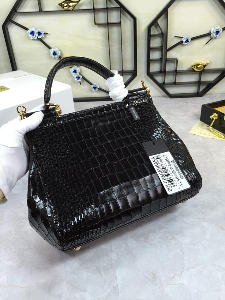 Modern Leather Crossbody Bag – Special Edition