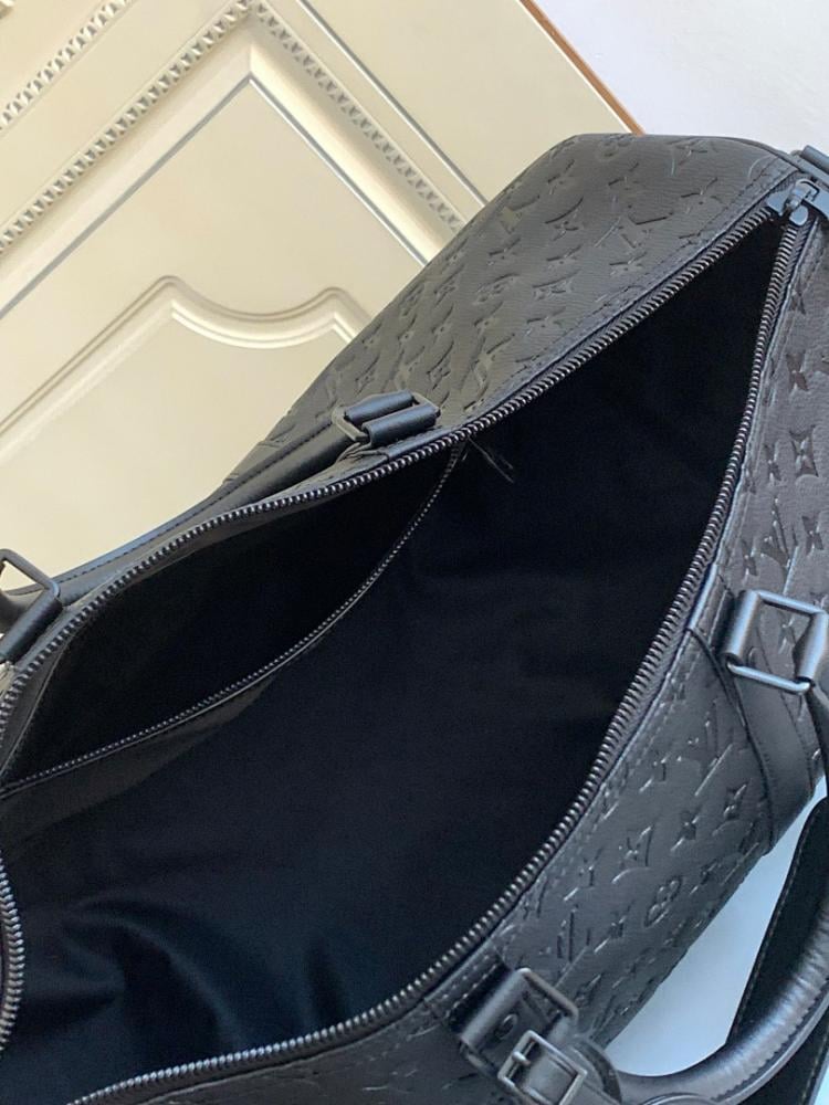 Stylish Leather Shoulder Bag – Limited Edition