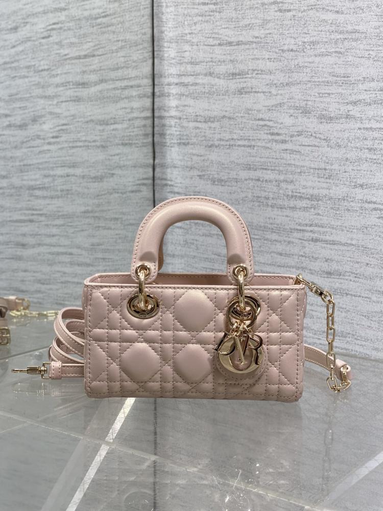 Classic Leather Shoulder Bag