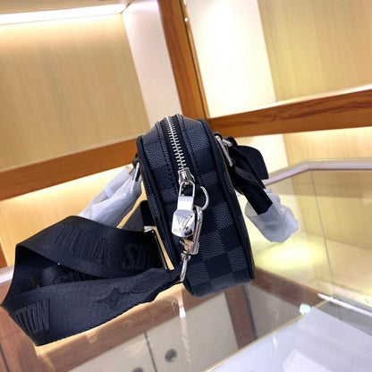 Italian-Inspired Stylish Shoulder Bag
