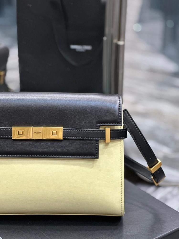 Elegant Leather Shoulder Bag – Limited Edition