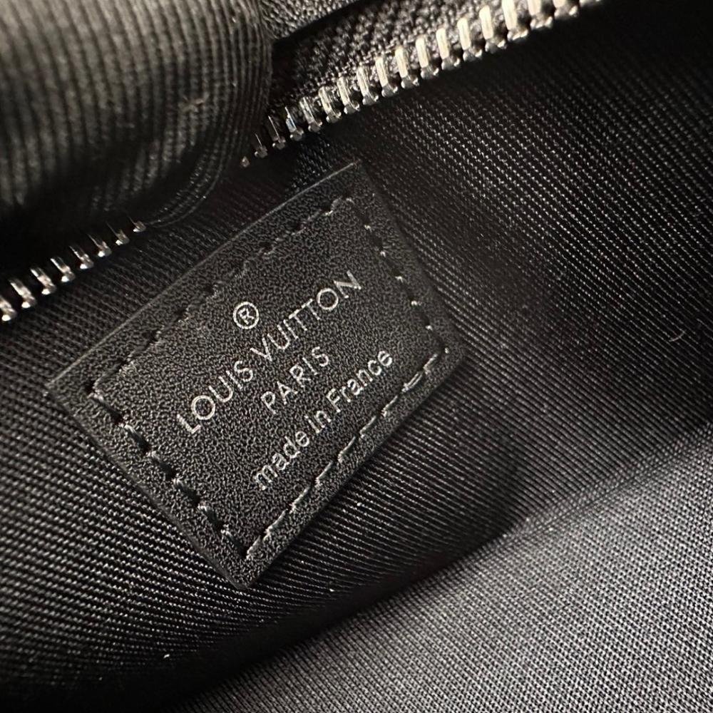 Modern Italian-Inspired Leather Top Handle Bag