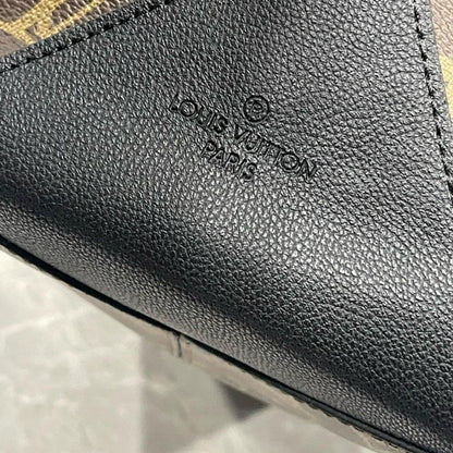 Stylish Leather Shoulder Bag – Special Edition